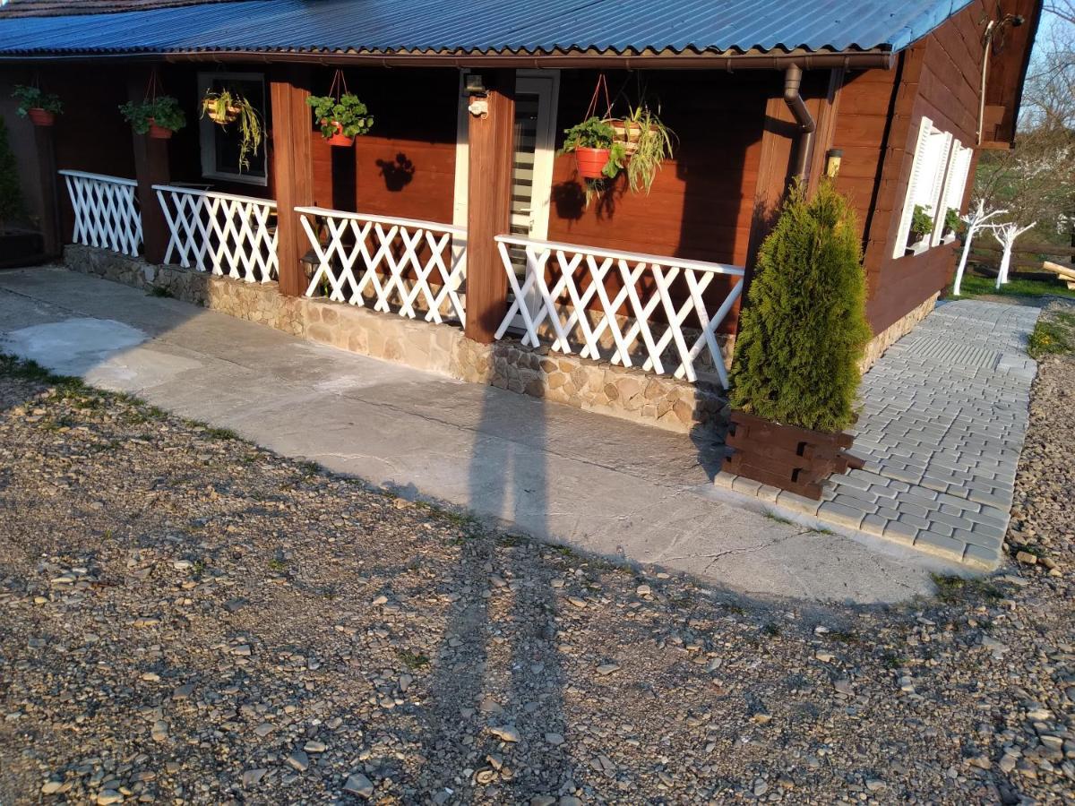 Domek Na Prerii Villa Ustrzyki Dolne Exterior photo