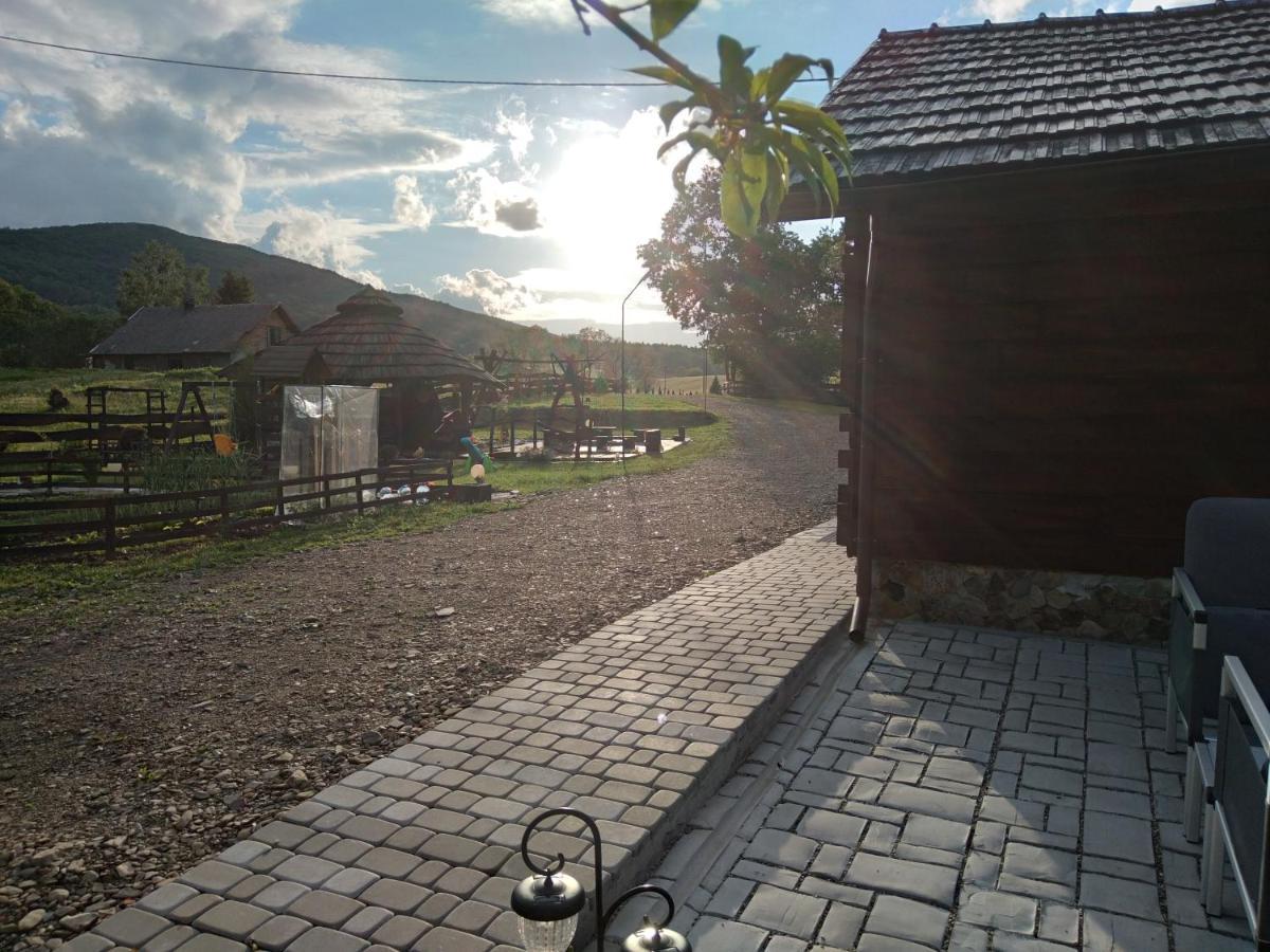 Domek Na Prerii Villa Ustrzyki Dolne Exterior photo